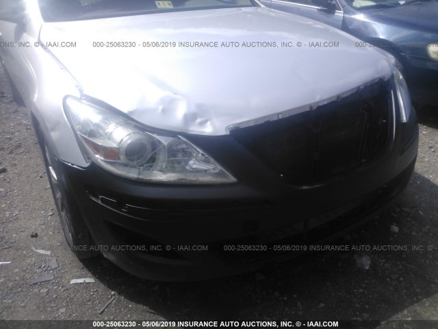 KMHGC4DE4BU114822 - 2011 HYUNDAI GENESIS 3.8L SILVER photo 6