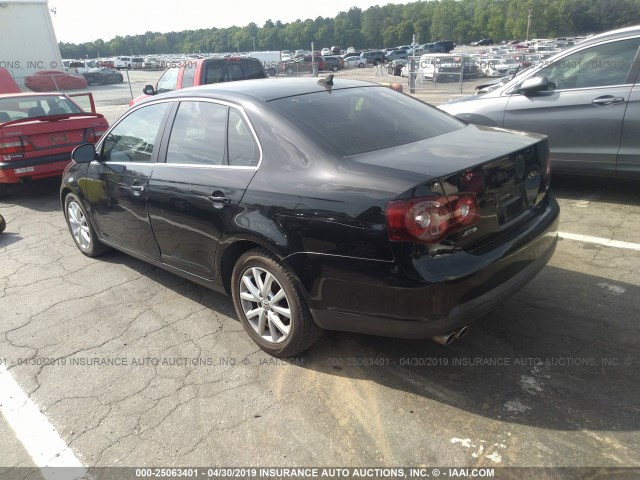 3VWRZ7AJXAM008292 - 2010 VOLKSWAGEN JETTA SE/SEL BLACK photo 3