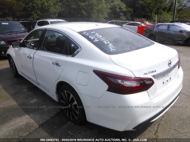 1N4AL3AP9JC140725 - 2018 NISSAN ALTIMA 2.5/S/SV/SL/SR WHITE photo 3