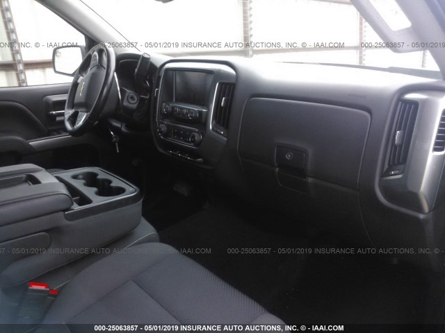 1GCRCREC7JZ177678 - 2018 CHEVROLET SILVERADO BLACK photo 5