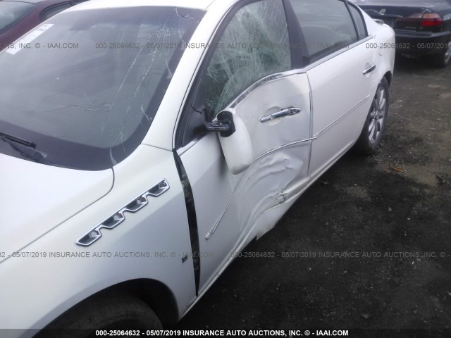 1G4HE57Y67U124141 - 2007 BUICK LUCERNE CXS WHITE photo 6