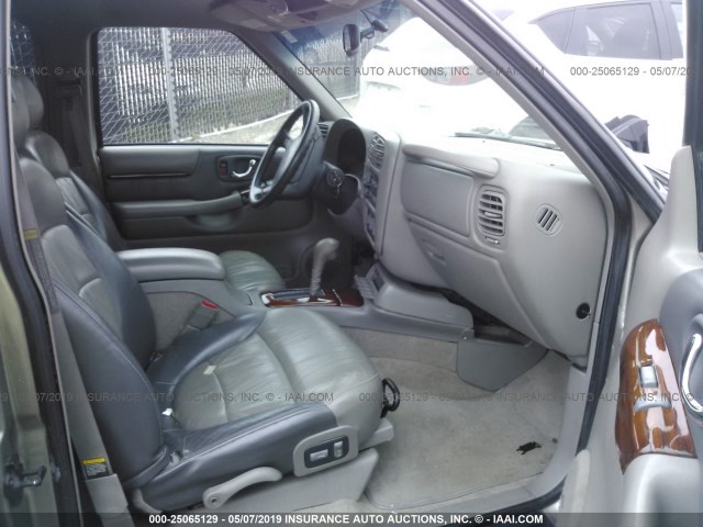 1GKDT13W7W2952736 - 1998 GMC ENVOY TAN photo 5