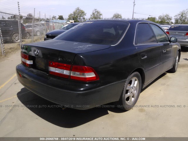 JT8BF28G6Y0244377 - 2000 LEXUS ES 300 BLACK photo 4