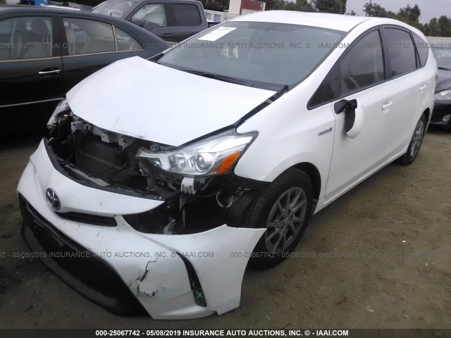 JTDZN3EU4FJ021331 - 2015 TOYOTA PRIUS V WHITE photo 2