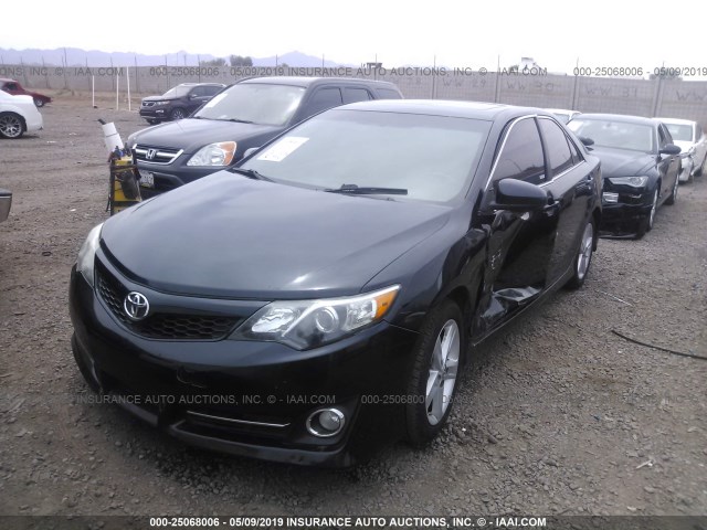 4T1BF1FK8CU033682 - 2012 TOYOTA CAMRY SE/LE/XLE BLACK photo 2