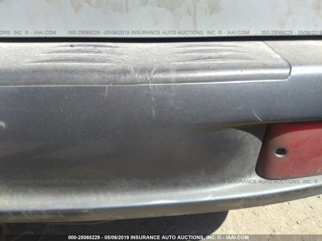 KM8SC73E35U019668 - 2005 HYUNDAI SANTA FE GLS/LX 银色 照片 6