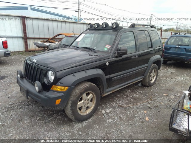 1J4GL38K66W141930 - 2006 JEEP LIBERTY RENEGADE BLACK photo 2