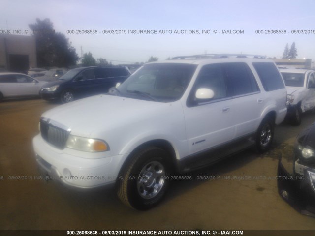 5LMFU28R21LJ25927 - 2001 LINCOLN NAVIGATOR 白色 照片 2