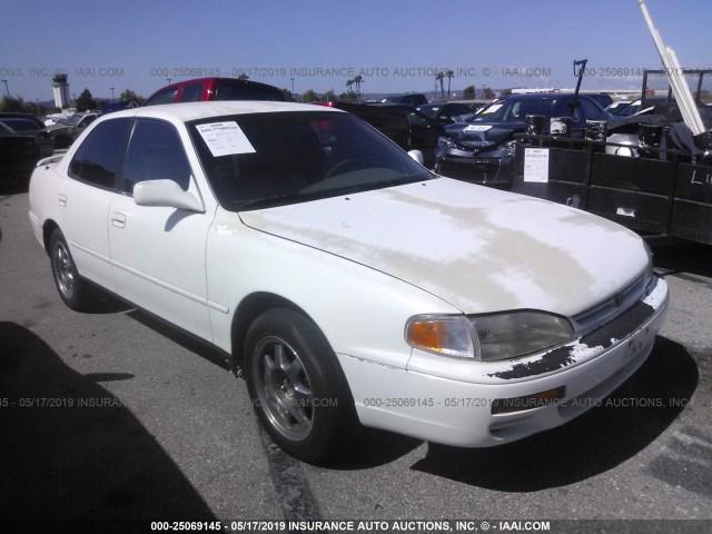 JT2BG12K7T0380654 - 1996 TOYOTA CAMRY DX/LE/XLE WHITE photo 1