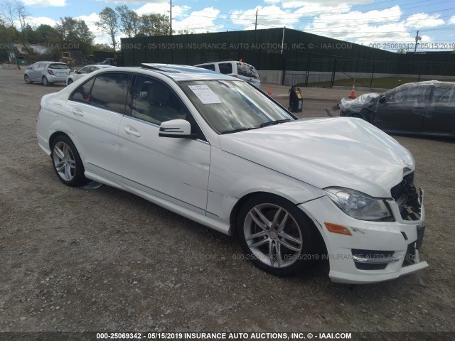 WDDGF8AB7DR260284 - 2013 MERCEDES-BENZ C 300 4MATIC WHITE photo 1