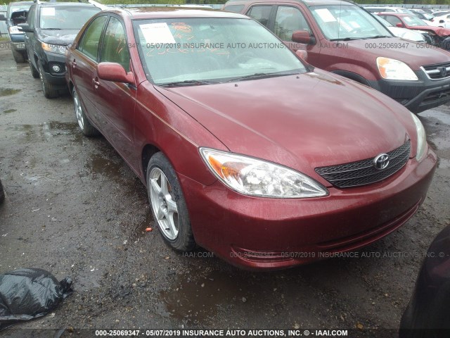 4T1BE32K42U056427 - 2002 TOYOTA CAMRY LE/XLE/SE RED photo 1