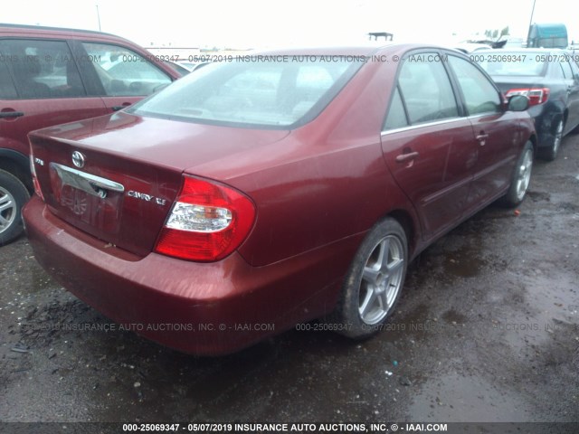 4T1BE32K42U056427 - 2002 TOYOTA CAMRY LE/XLE/SE RED photo 4