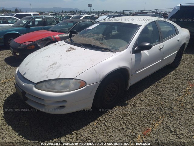 2B3HD46R9WH115660 - 1998 DODGE INTREPID WHITE photo 2