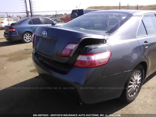 4T4BE46K58R029834 - 2008 TOYOTA CAMRY CE/LE/XLE/SE GRAY photo 6