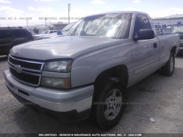 3GCEC14Z56G163937 - 2006 CHEVROLET SILVERADO C1500 GOLD photo 2