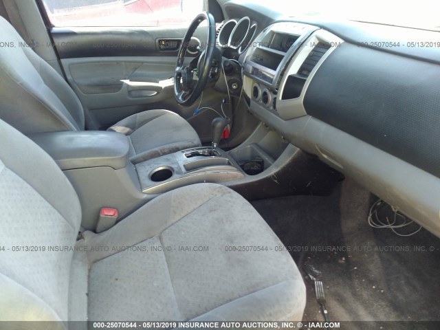 3TMLU42N06M008056 - 2006 TOYOTA TACOMA DOUBLE CAB 黑色 照片 5