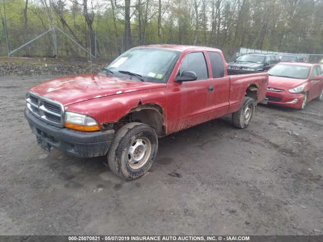 1D7HG12K54S680304 - 2004 DODGE DAKOTA SXT RED photo 2