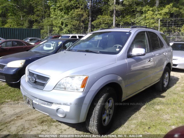 KNDJD733265521739 - 2006 KIA SORENTO EX/LX SILVER photo 2