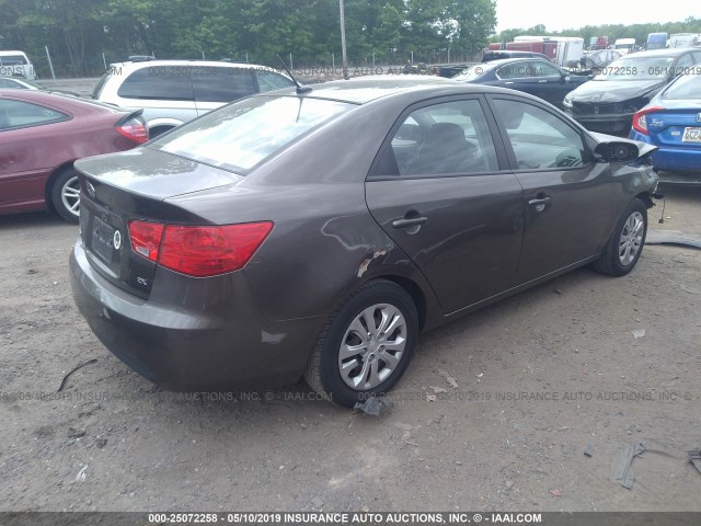 KNAFU4A23B5381772 - 2011 KIA FORTE EX BROWN photo 4