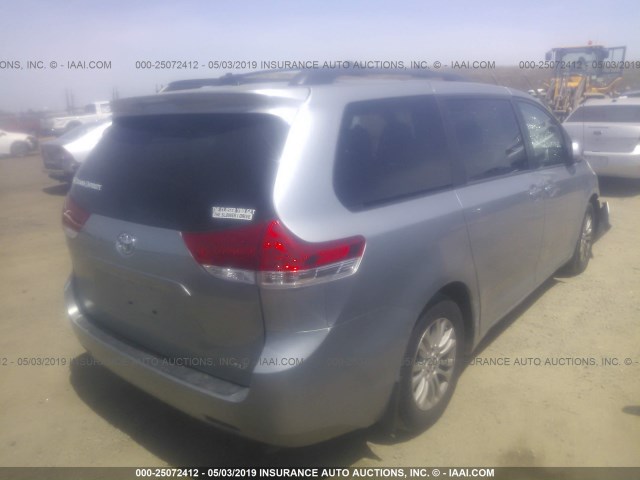 5TDYK3DC0DS397327 - 2013 TOYOTA SIENNA XLE/LIMITED GRAY photo 4