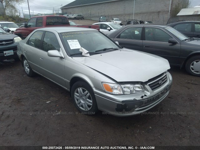 4T1BG22K71U068770 - 2001 TOYOTA CAMRY CE/LE/XLE ვერცხლისფერი ფოტო 1