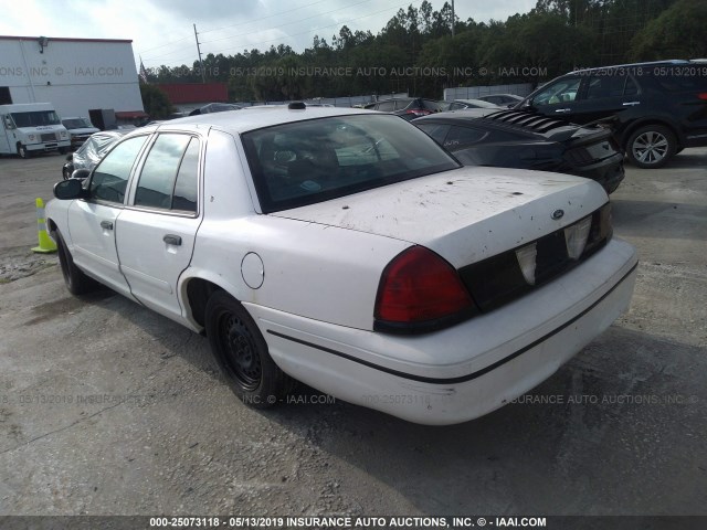 2FAFP71W2YX163320 - 2000 FORD CROWN VICTORIA POLICE INTERCEPTOR WHITE photo 3