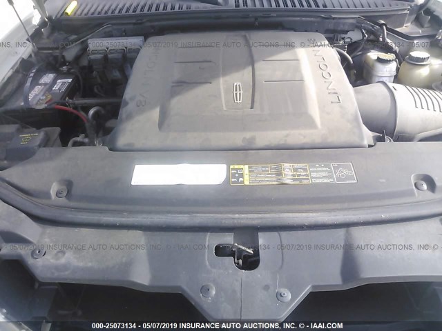 5LMFU28546LJ25531 - 2006 LINCOLN NAVIGATOR 奶油色 照片 10