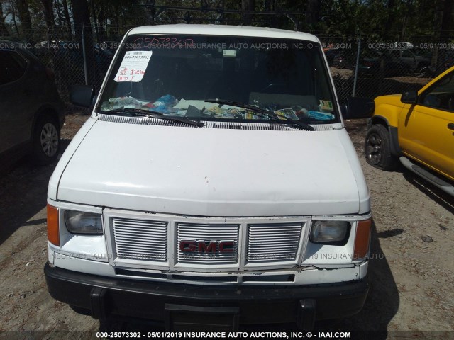 1GCDM15Z5JB239245 - 1988 CHEVROLET ASTRO WHITE photo 6