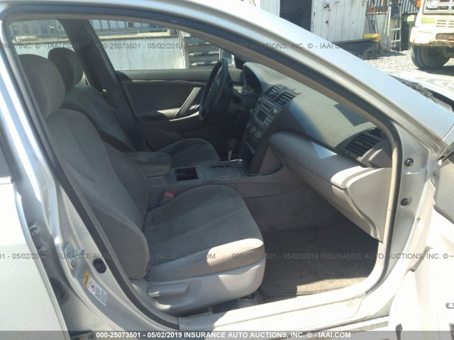 4T1BE46K88U208430 - 2008 TOYOTA CAMRY CE/LE/XLE/SE 银色 照片 5