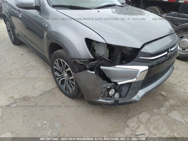 JA4AP3AWXJU000788 - 2018 MITSUBISHI OUTLANDER SPORT ES/SE SILVER photo 6