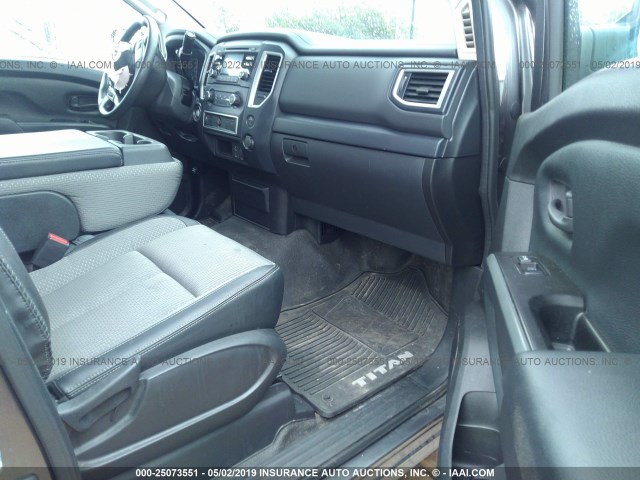 1N6AA1R79HN532432 - 2017 NISSAN TITAN S/SV GRAY photo 5