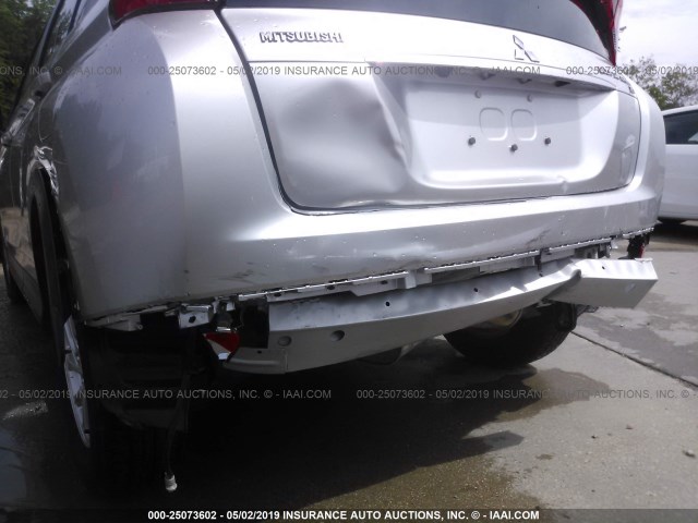 JA4AT3AAXKZ030507 - 2019 MITSUBISHI ECLIPSE CROSS ES SILVER photo 6