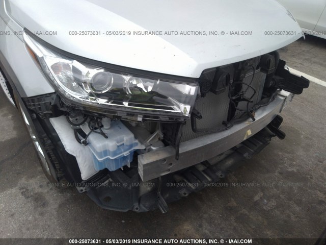 5TDDGRFHXJS044407 - 2018 TOYOTA HIGHLANDER HYBRID LTD PLATINUM SILVER photo 6