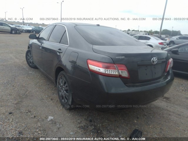 4T1BF3EKXBU768322 - 2011 TOYOTA CAMRY SE/LE/XLE GRAY photo 3