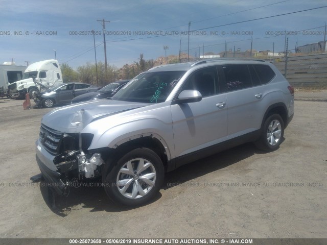 1V2CR2CA1JC568145 - 2018 VOLKSWAGEN ATLAS SE 银色 照片 2