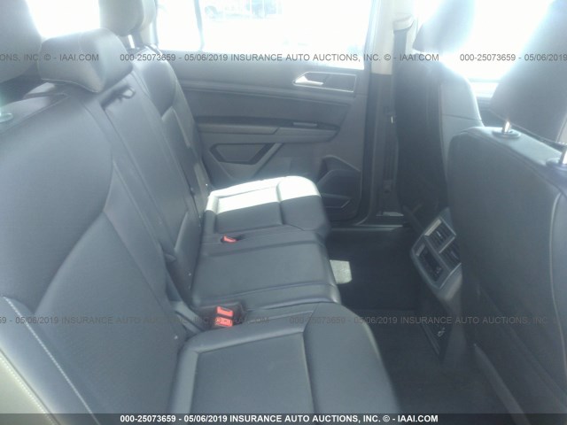 1V2CR2CA1JC568145 - 2018 VOLKSWAGEN ATLAS SE 银色 照片 8