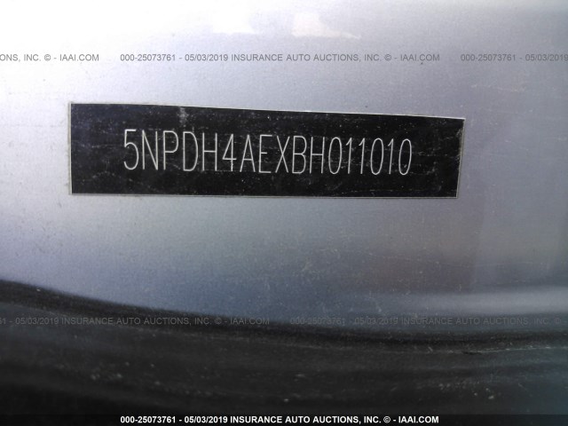 5NPDH4AEXBH011010 - 2011 HYUNDAI ELANTRA GLS/LIMITED SILVER photo 9