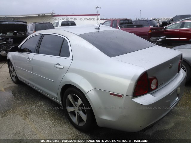 1G1ZJ57BX9F121419 - 2009 CHEVROLET MALIBU 2LT SILVER photo 3