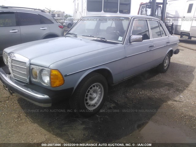 WDBAB33A2DB030954 - 1983 MERCEDES-BENZ 300 DT BLUE photo 2