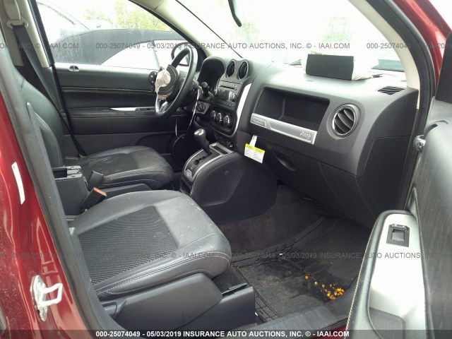 1C4NJDEB0ED788394 - 2014 JEEP COMPASS LATITUDE RED photo 5