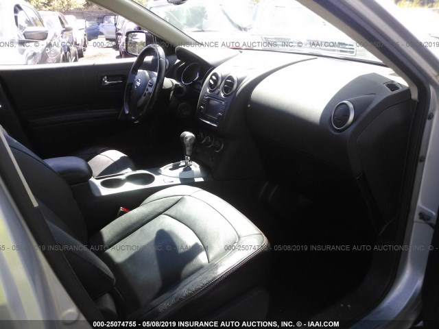 JN8AS5MV5CW364969 - 2012 NISSAN ROGUE S/SV SILVER photo 5