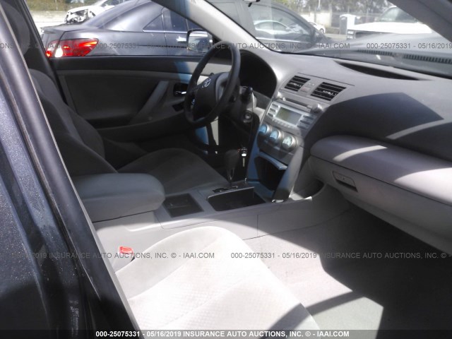 4T1BE46K67U626581 - 2007 TOYOTA CAMRY NEW GENERAT CE/LE/XLE/SE GRAY photo 5