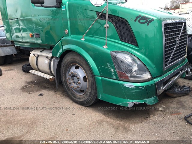 4V4NC9GH88N462838 - 2008 VOLVO VN VNL GREEN photo 1