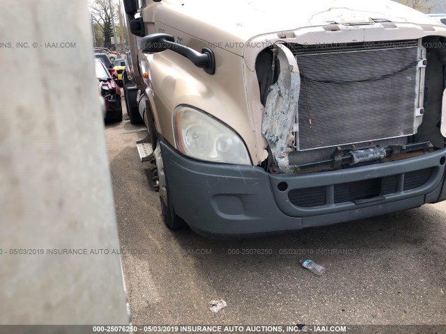 1FUJGLDR3ALAH3266 - 2010 FREIGHTLINER CASCADIA 125  BEIGE photo 1