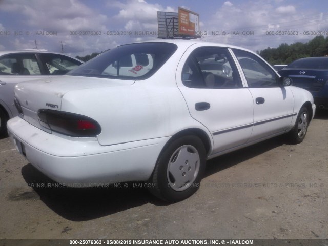 1Y1SK5265TZ046906 - 1996 GEO PRIZM LSI WHITE photo 4