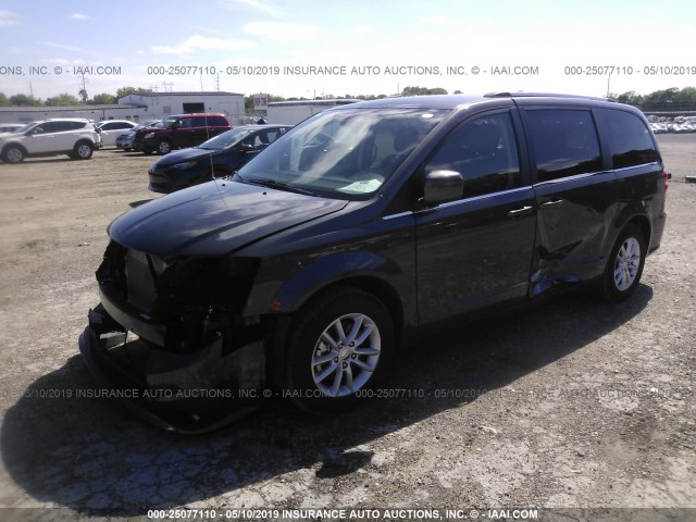 2C4RDGCG7KR519875 - 2019 DODGE GRAND CARAVAN SXT GRAY photo 2