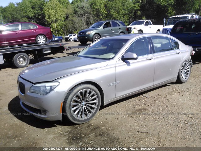 WBAKB4C54BC574911 - 2011 BMW 740 LI GRAY photo 2