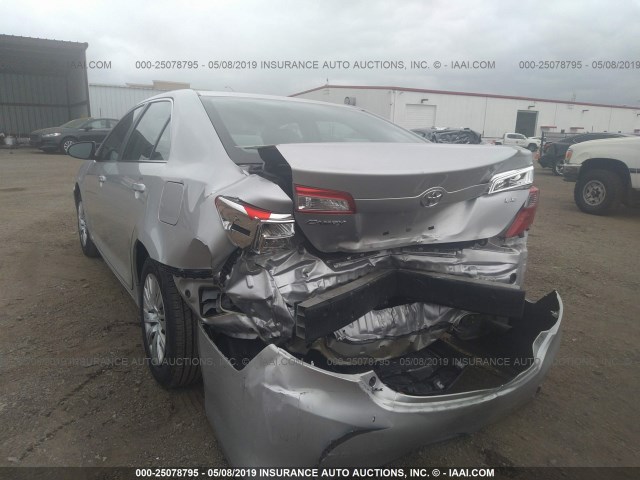 4T1BF1FK7CU063613 - 2012 TOYOTA CAMRY SE/LE/XLE SILVER photo 6