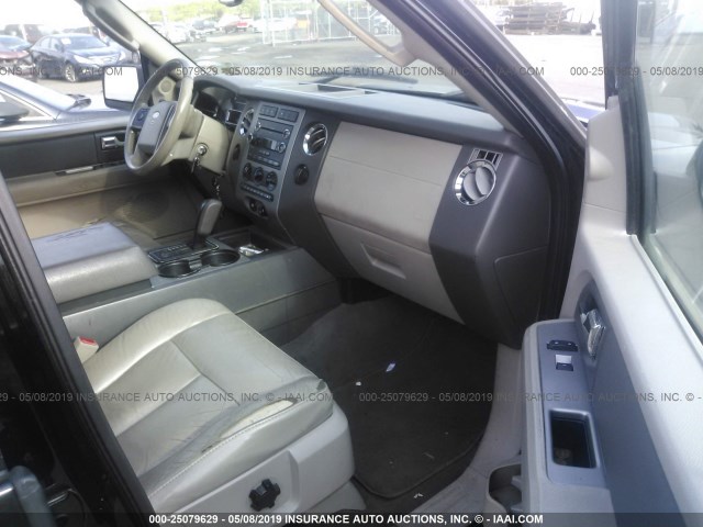 1FMFU16598LA09938 - 2008 FORD EXPEDITION XLT BLACK photo 5