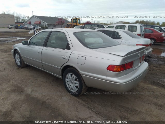JT2BG22K3Y0452480 - 2000 TOYOTA CAMRY CE/LE/XLE 银色 照片 3
